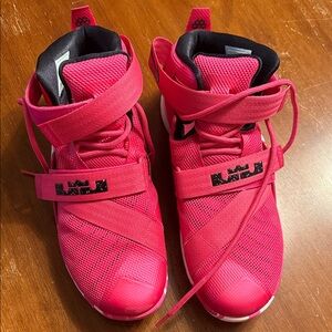 Nike LeBron Soldier 9 sneakers in Bright Pink and Black